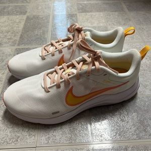 NWOB Nike Downshifter 12 Running Shoes